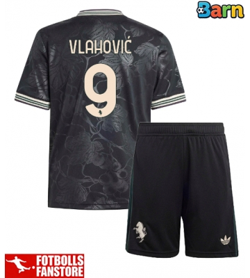 Juventus Dusan Vlahovic #9 Tredje Tröja Barn 2025-26 Kortärmad (+ Korta byxor)